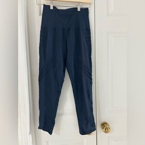Oiselle Flyte Navy Leggings